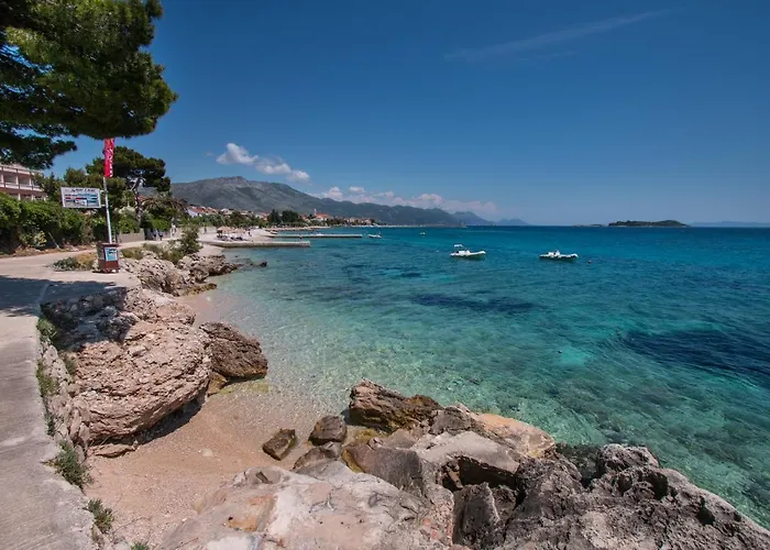 Apartment Boathouse *