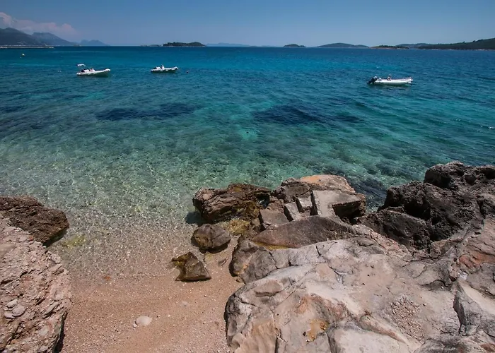 Boathouse Apartment Orebić